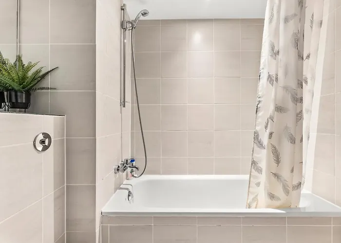 Large - Sleeps 8 Apartmán