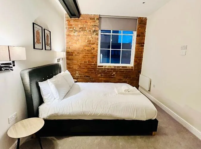 Stunning 2 Bedroom In The Centre Apartmán *
