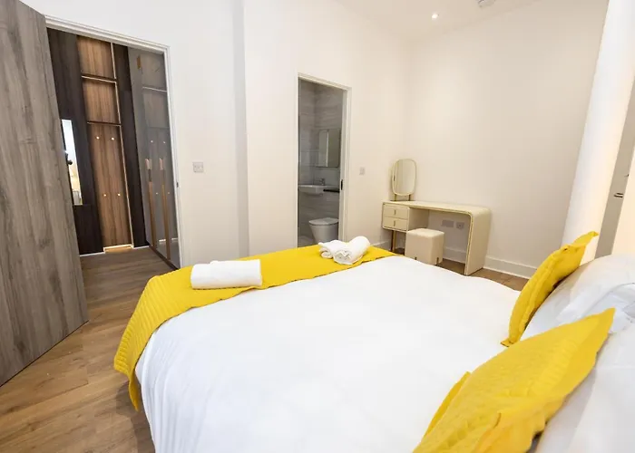 Superb 2bd In China Town * 맨체스터