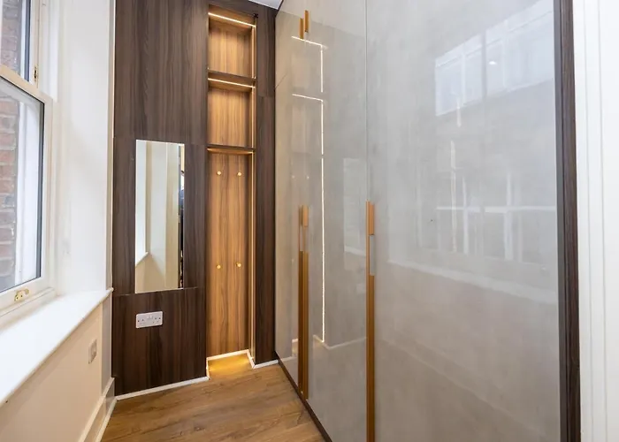 Superb 2bd In China Town Daire Manchester