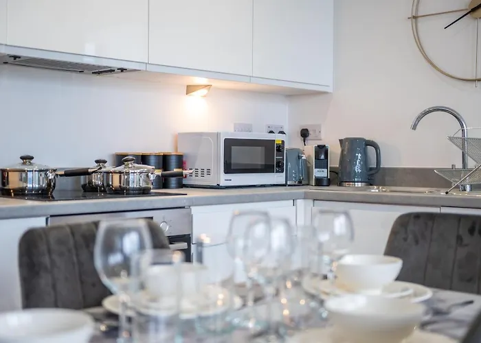 2 Bed - 5 Mins From Old Trafford * 맨체스터