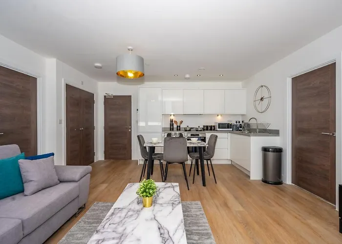 2 Bed - 5 Mins From Old Trafford * 맨체스터