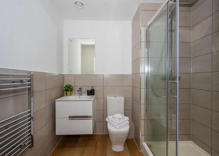 2 Bed - 5 Mins From Old Trafford 아파트