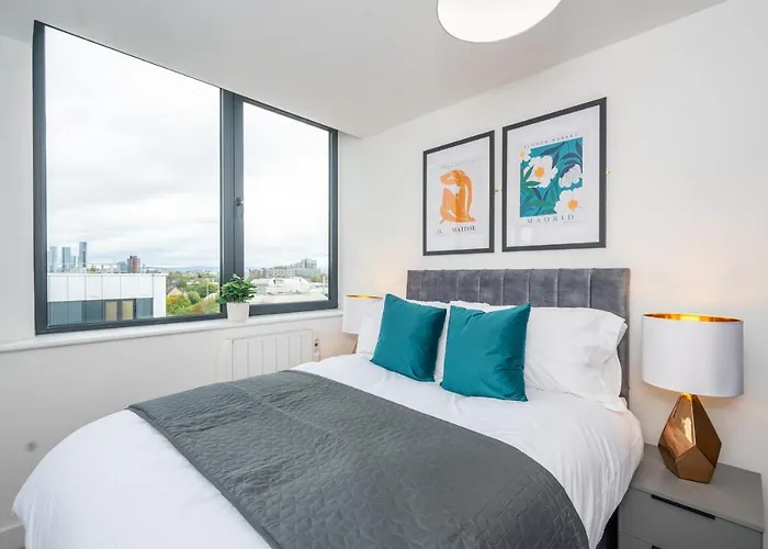 2 Bed - 5 Mins From Old Trafford Apartman