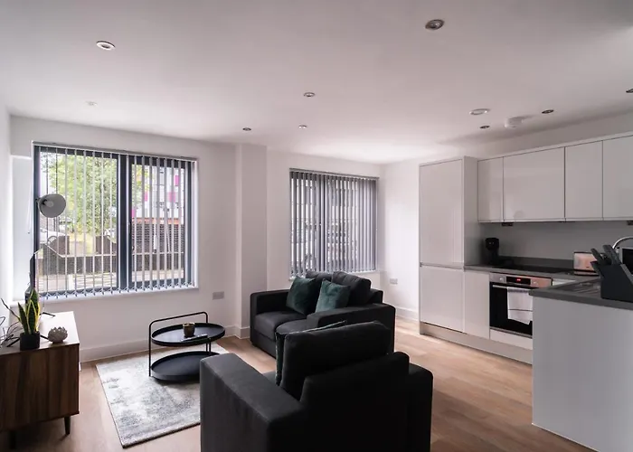 Zeni, Alexandra Rise Neat 1 Bed * Manchester