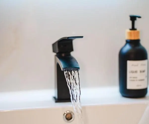 Dom wakacyjny Luxurious 3 Bed Home, Free Parking