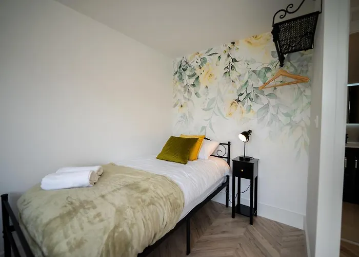 Exquisite 6 Bedroom Luxury Casa de Férias Manchester