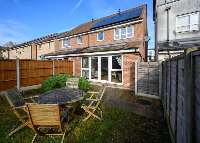 Serviced Northernnightzzz - The Gardens