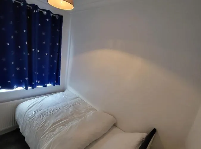 Prázdninový dům Serene 3br With Free Parking Manchester