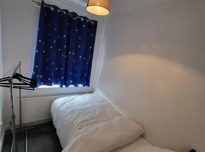 Prázdninový dům Serene 3br With Free Parking *