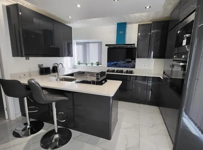 Serene 3br With Free Parking