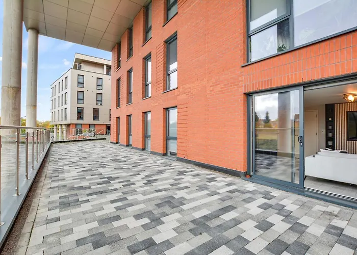 Riverside Wharf - Free Parking, Business, Couples & Families * Manchester