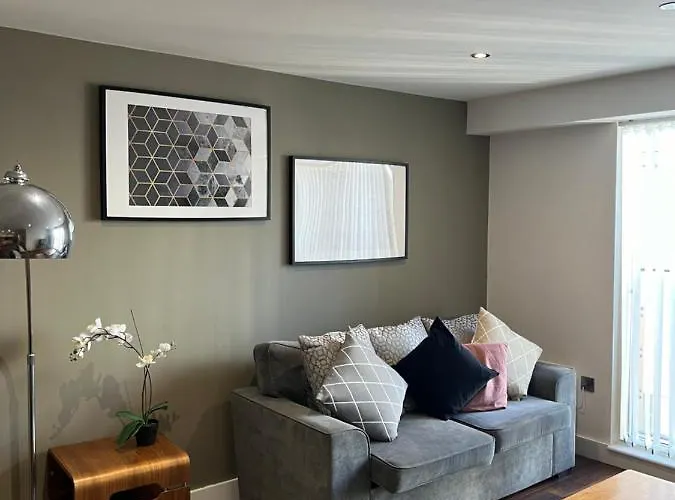 Stunning Centre Apartment! Ideal For Small Groups Apartmán