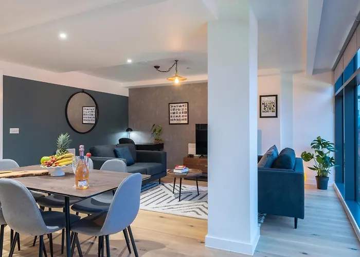 Kula - Centre * 맨체스터