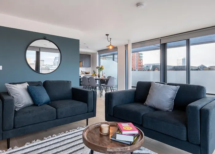 Kula - Centre * Manchester