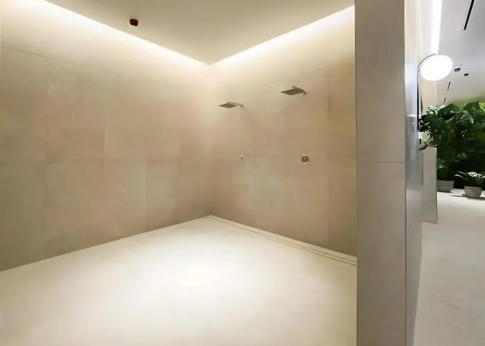 Luxury Spa City Centre *