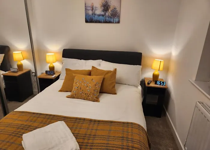 Beautifully Fab 3 Bedroom 4 Beds New 8 Guests Stretford Trafford Feriehus Manchester