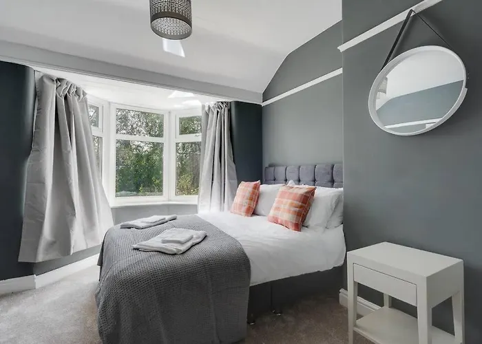 Charming 3bd Didsbury House Apartament *