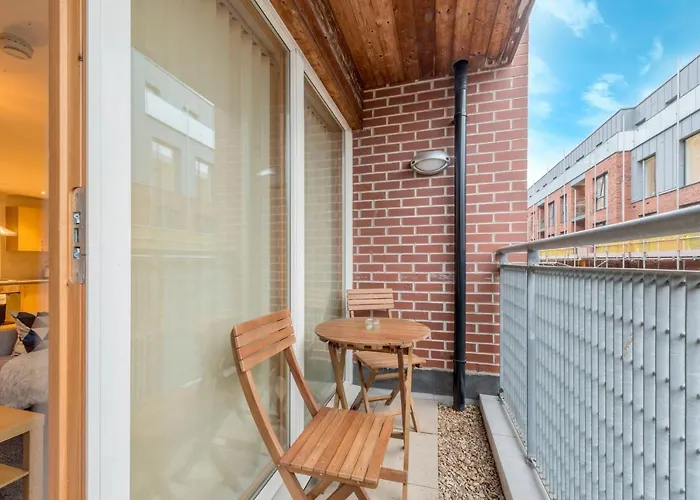 2bed Homely Hideout In City Centre *