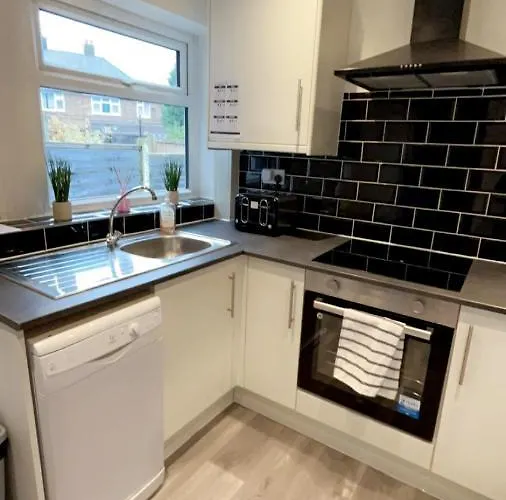 Elegant Ellesmere, Comfortable, Budget, Friendly * مانشستر