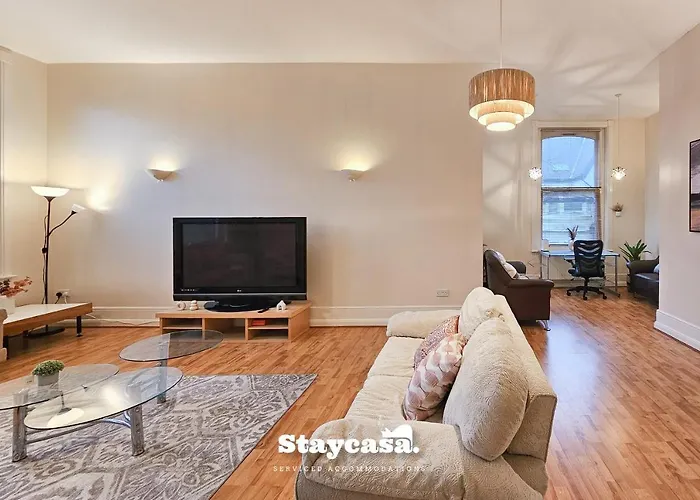 Prázdninový dům Carlton Co-living - Private Self-cater *