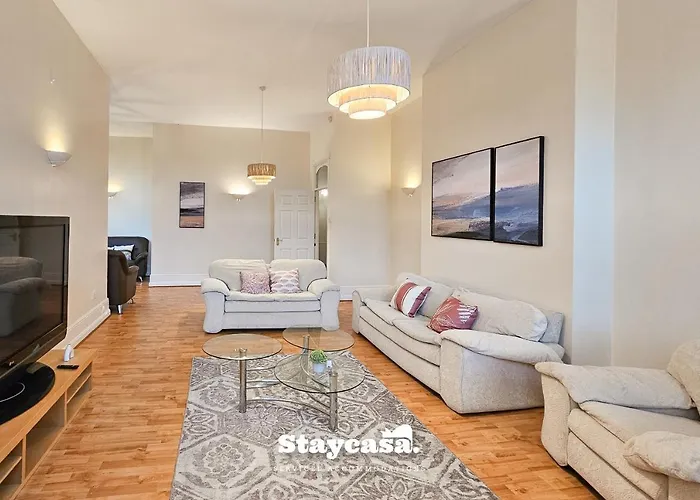 Carlton Co-living - Private Self-cater * Manchester