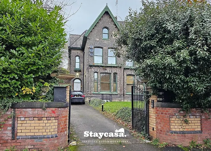 Carlton Co-living - Private Self-cater Manchester