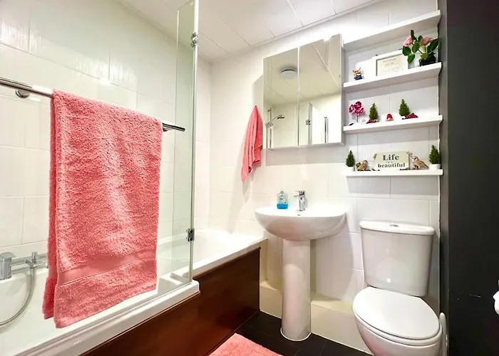 Flat In Manchester, Ardwick *