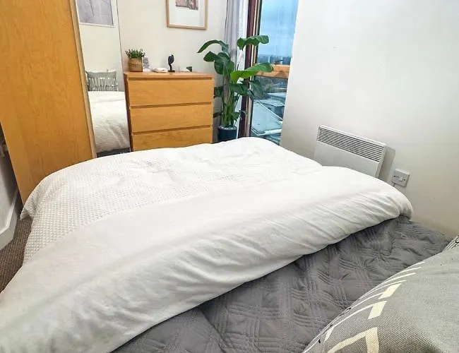 In A Flat ホームステイ マンチェスター