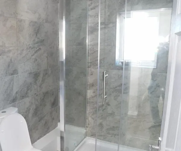 Cheadle House Holidays Feriehus *