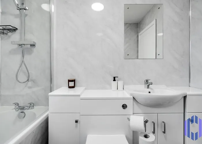 Stylish 4bd - Coop Live - Etihad - Parking - Ev