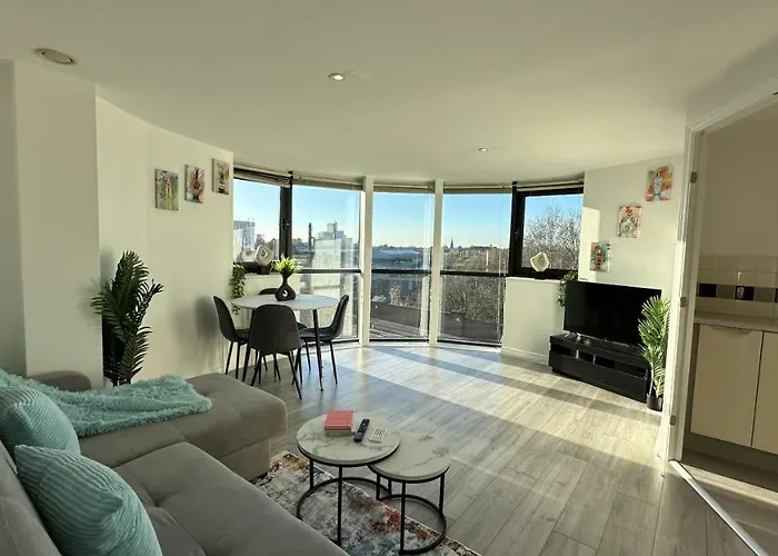 Apartamento Lux Livin' - Luxury 2 Bed With Free Parking