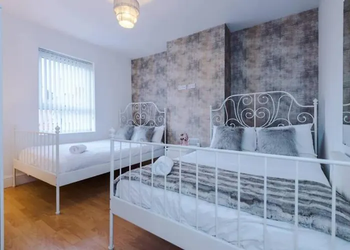 Spacious 4-bed House Mánchester