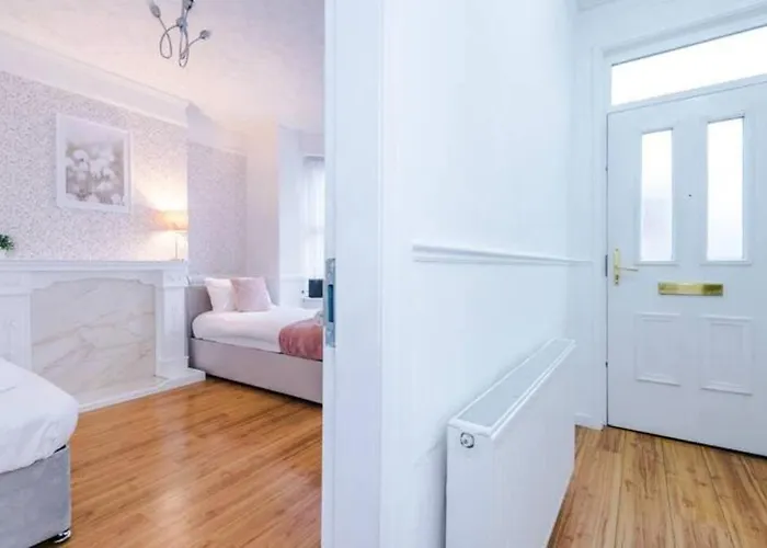 Spacious 4-bed House Сasa de vacaciones