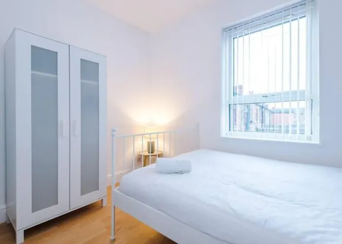 Сasa de vacaciones Spacious 4-bed House *