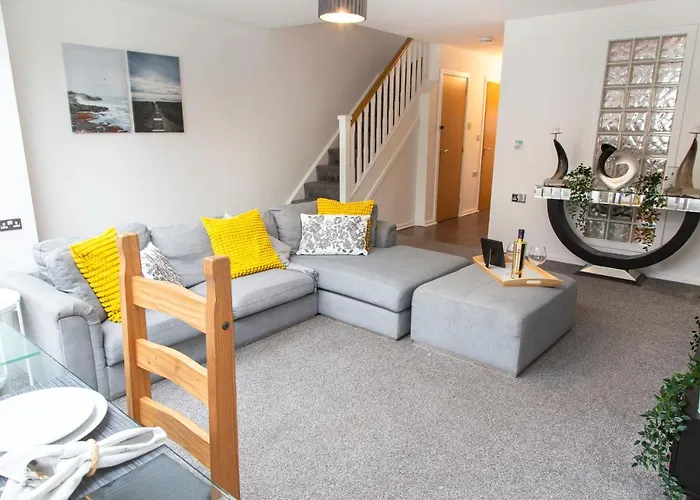 Cozy Townhouse In The Heart Of Greater Hébergement de vacances