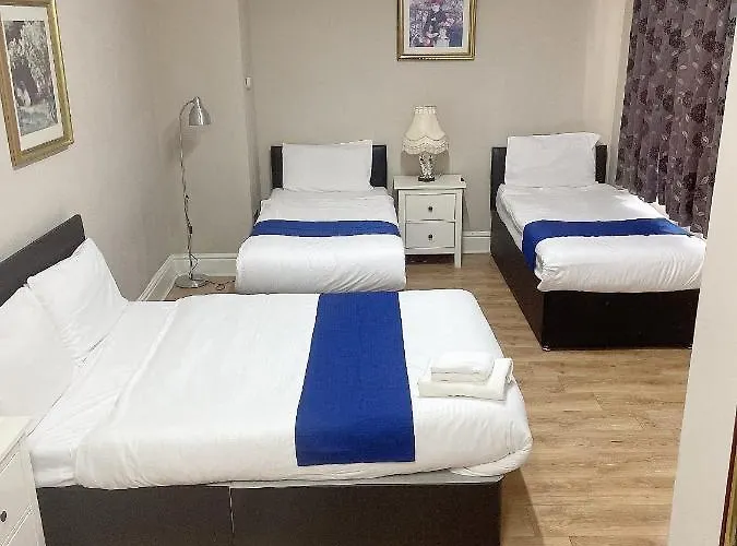 Πανσιόν Park Crescent 2*