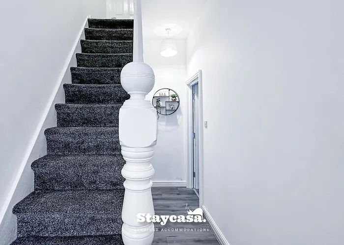 Ashfield Co-living - Private Self-cater Manchester