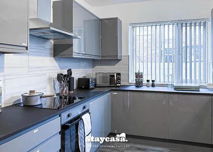 Ashfield Co-living - Private Self-cater Pensionat 3*