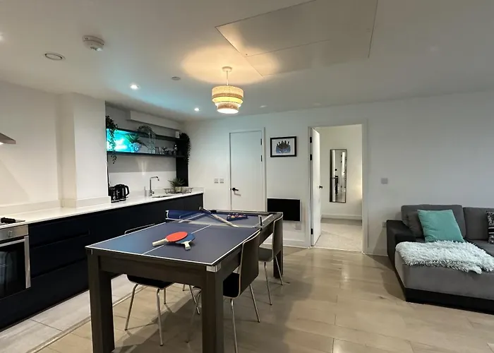 Lux Livin' - Luxury 2 Bed With Sky Garden * Manchester