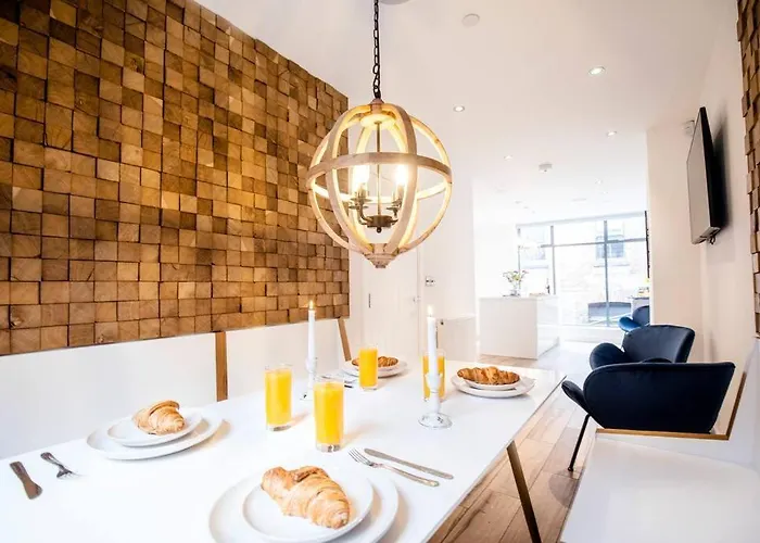 펜션 Superhost: Luxury Deansgate Townhouse 맨체스터