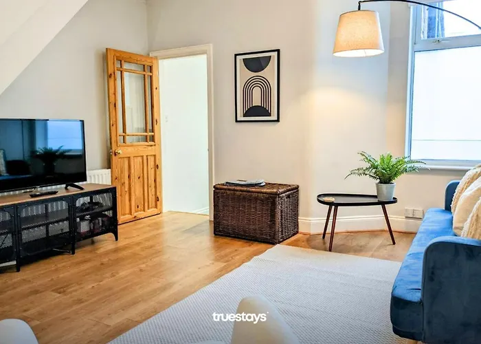 Crawford House - Stunning 2 Bedroom House In *