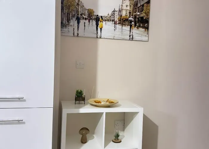 Luxury 2 Bedroom In Centre - Free Parking