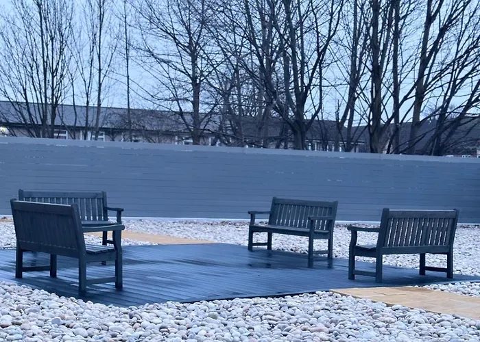 Luxury 2 Bedroom In Centre - Free Parking *