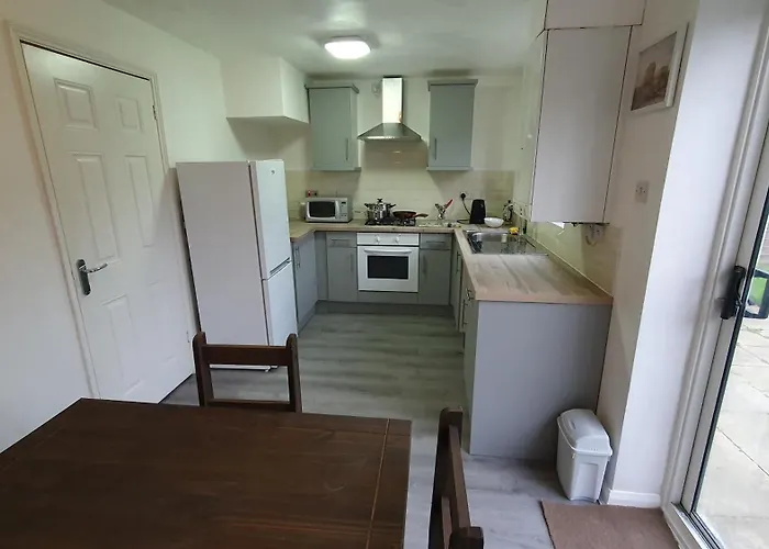 Lovely 3 Bedroom House Dom wakacyjny *