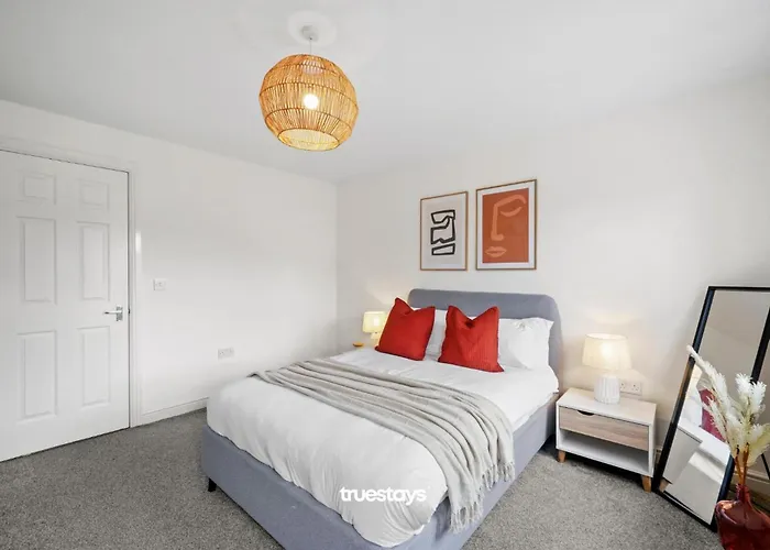 Greaves House By Truestays - 3 Bedroom House In Failsworth, Prázdninový dům *