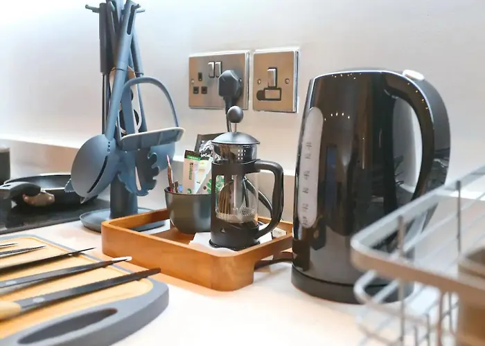 3 Bed Flat 8 Min Walk To Centre - Pass The Keys Manchester