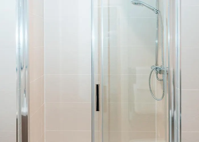 Apartamento Entire 2 Bedroom And 2 Bathroom In -free Underground Parking *