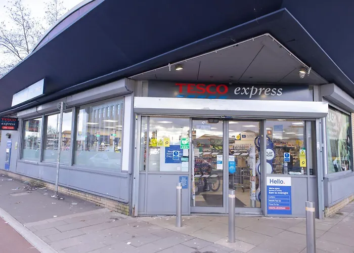 2 Bed Ensuite With Fantastic Night View And Old Trafford Stadium