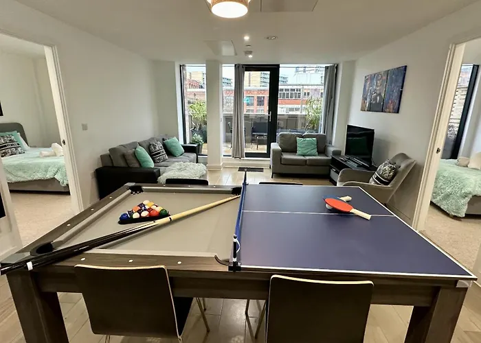 Lux Livin' - Luxury 2 Bed With Sky Garden Manchester